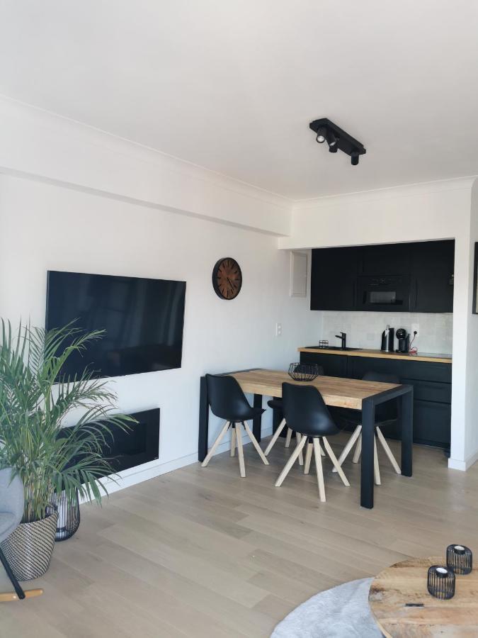 Studio De Strandloper Met 1 Zetelbed En 1 Bedkast Apartment Middelkerke Luaran gambar
